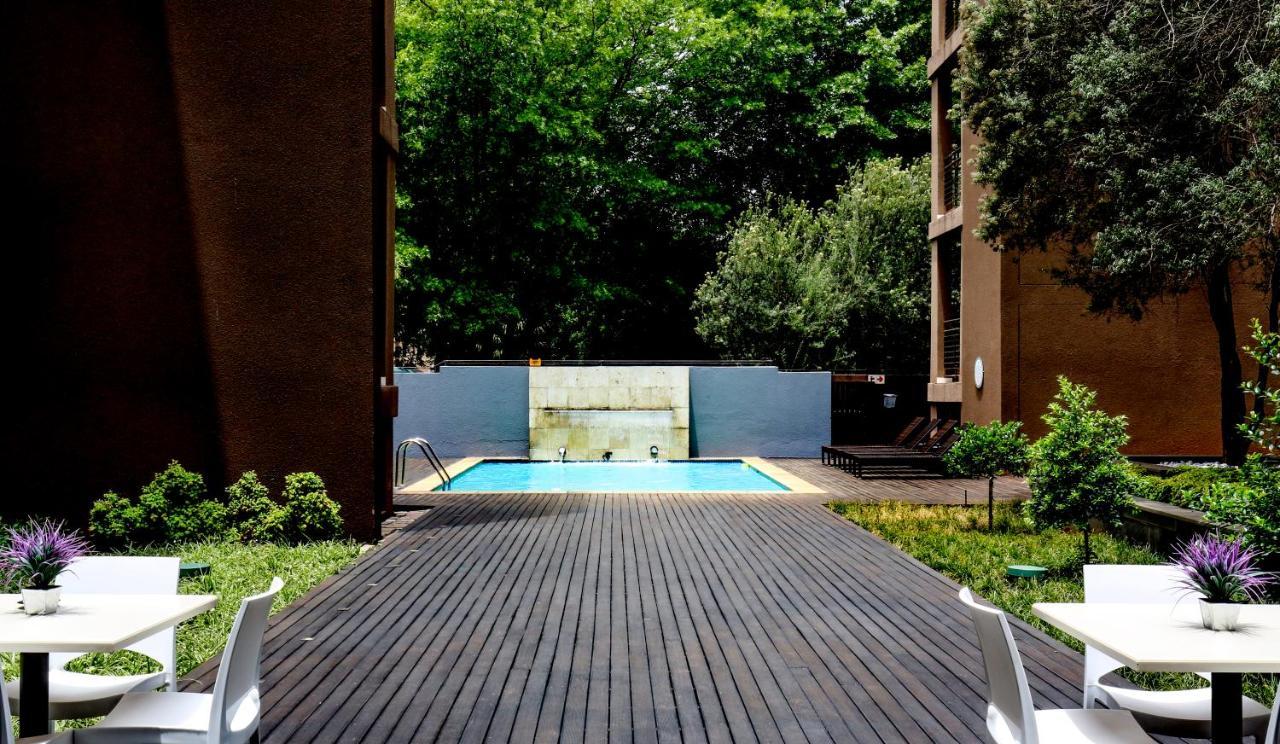 The Nicol Hotel And Apartments Johannesburg Exterior foto